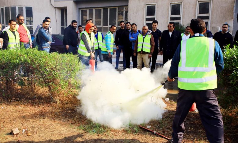 قنديل يشيد بأداء الفرق المشاركة ويطالب بتعمم التجربة في الجامعات المصرية