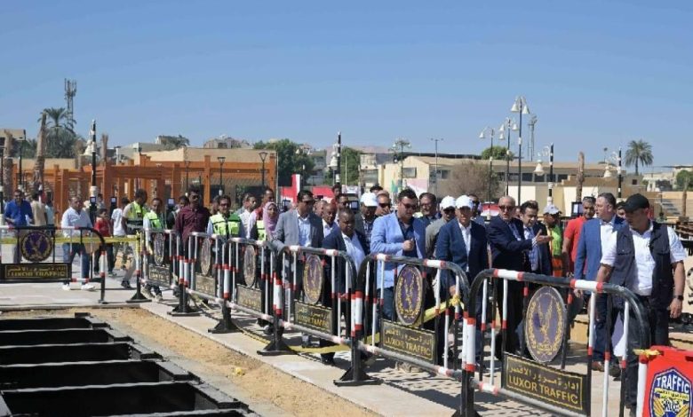 خلال زيارته للاقصر أمس .. رئيس الوزراء يتابع أعمال تطوير كورنيش البر الغربي